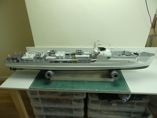 PB050304.JPG