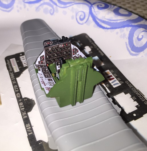 f100c-cockpit2.jpg