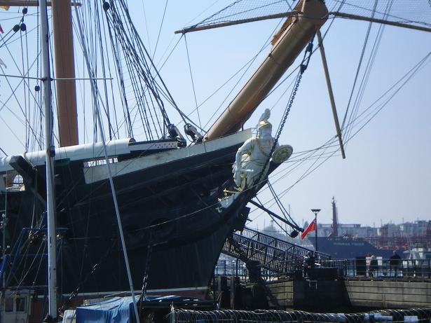 ships 850.jpg