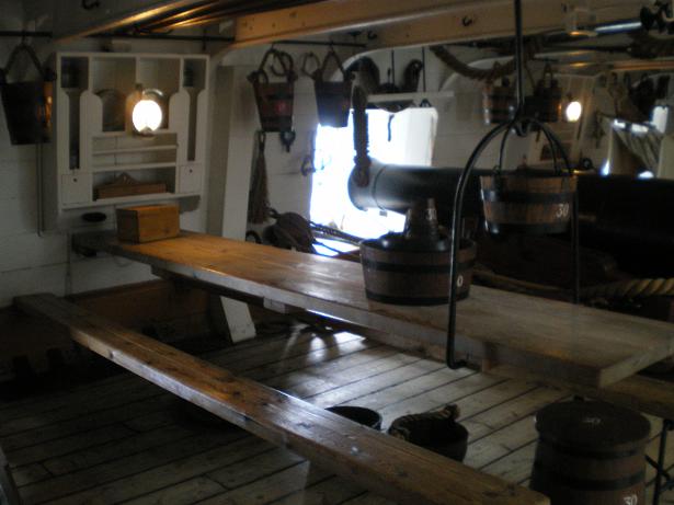 ships 884.jpg