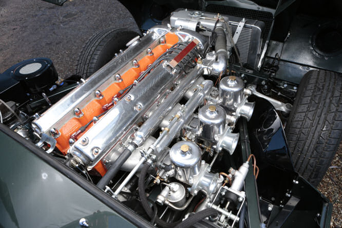 e type engine 2.jpg